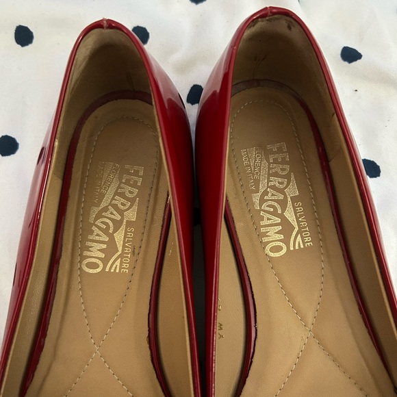 Salvatore Ferragamo cherry red bow ballet flats - Picture 8 of 8
